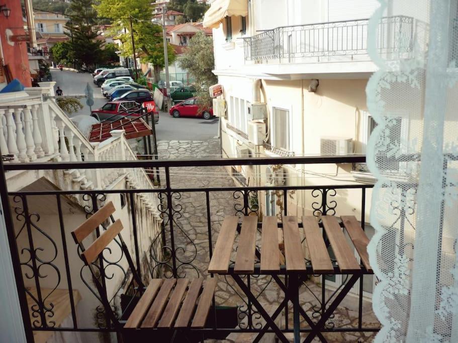 Center Of Parga-John'S House Apartment Bagian luar foto